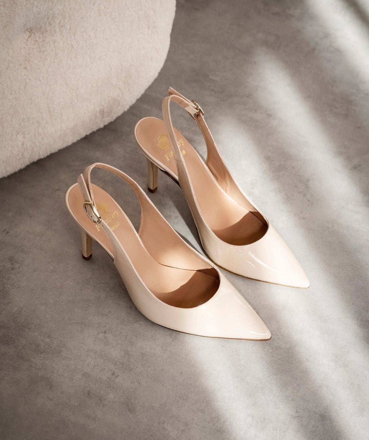 KELLY Nude Pumps
