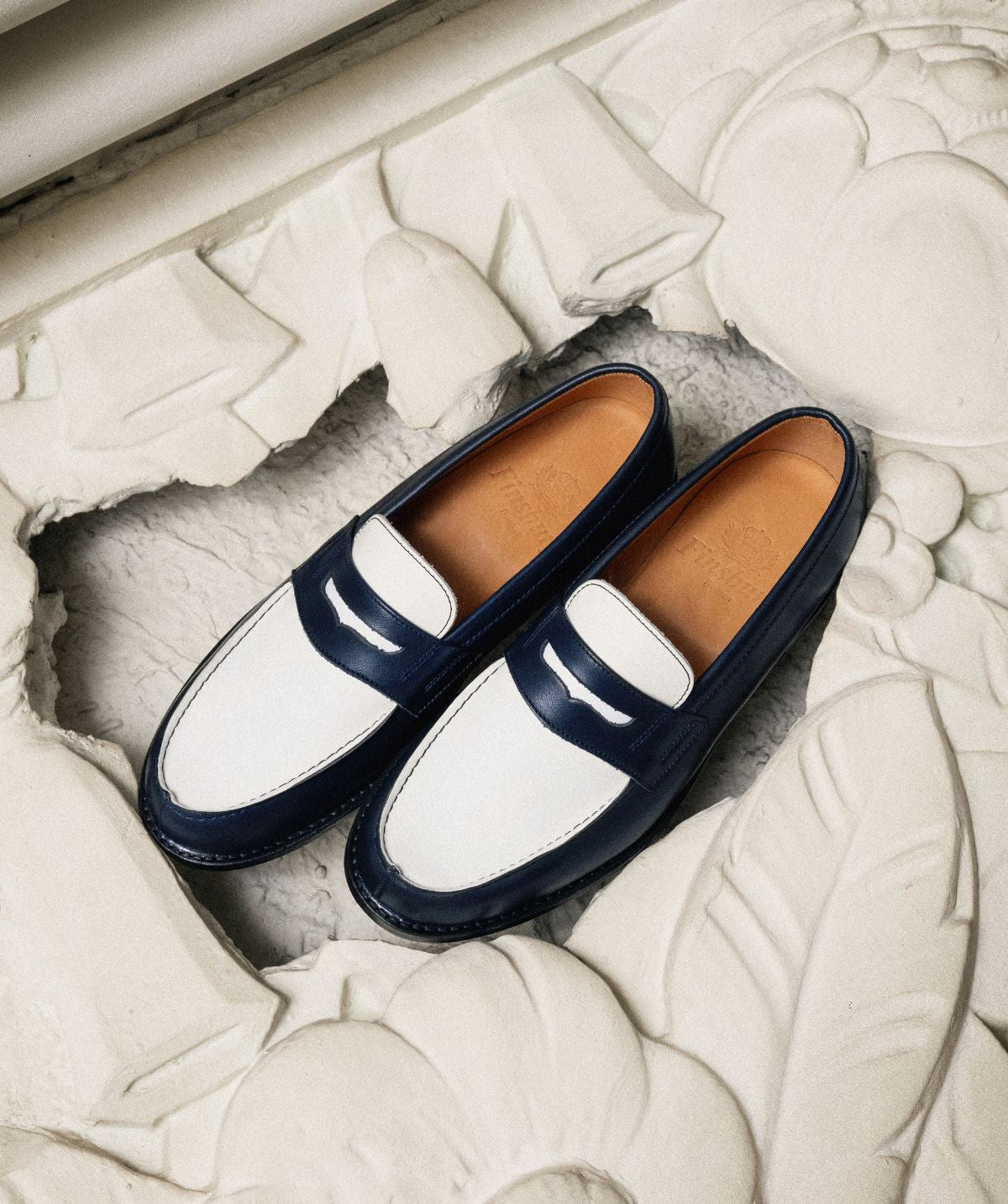 LILOU Two-Tone Navy and White Moccasins