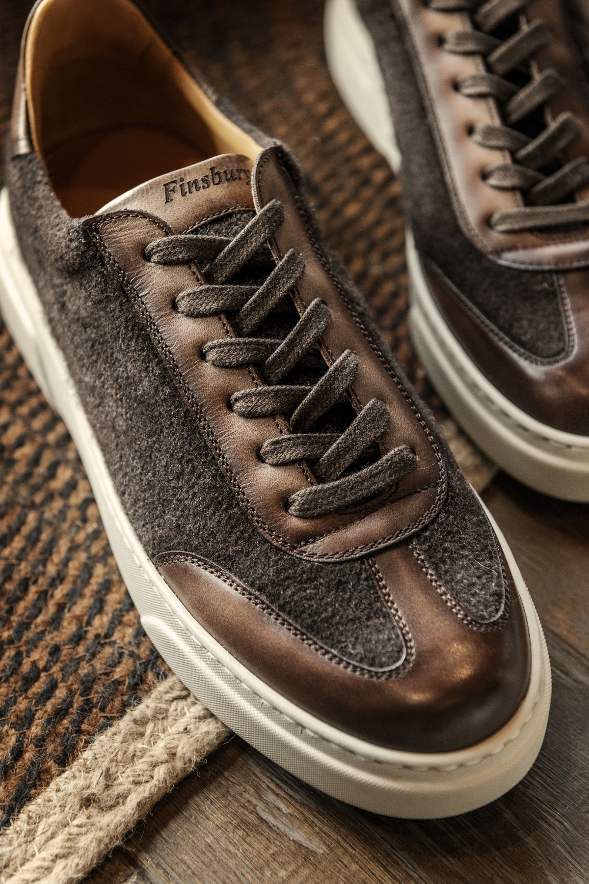 MAGNUS Sneakers felted brown