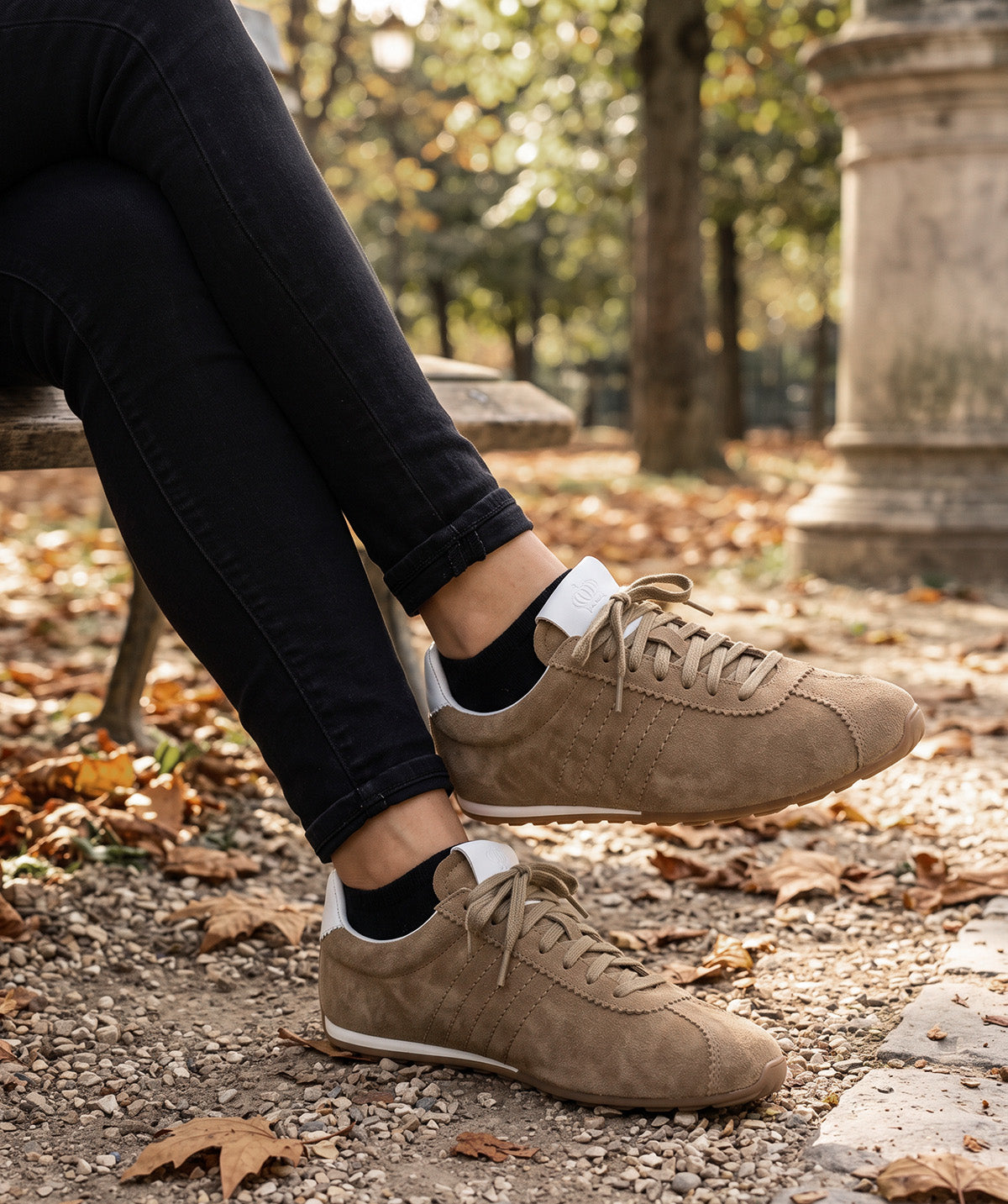 ÉLÉNA Beige Sneakers
