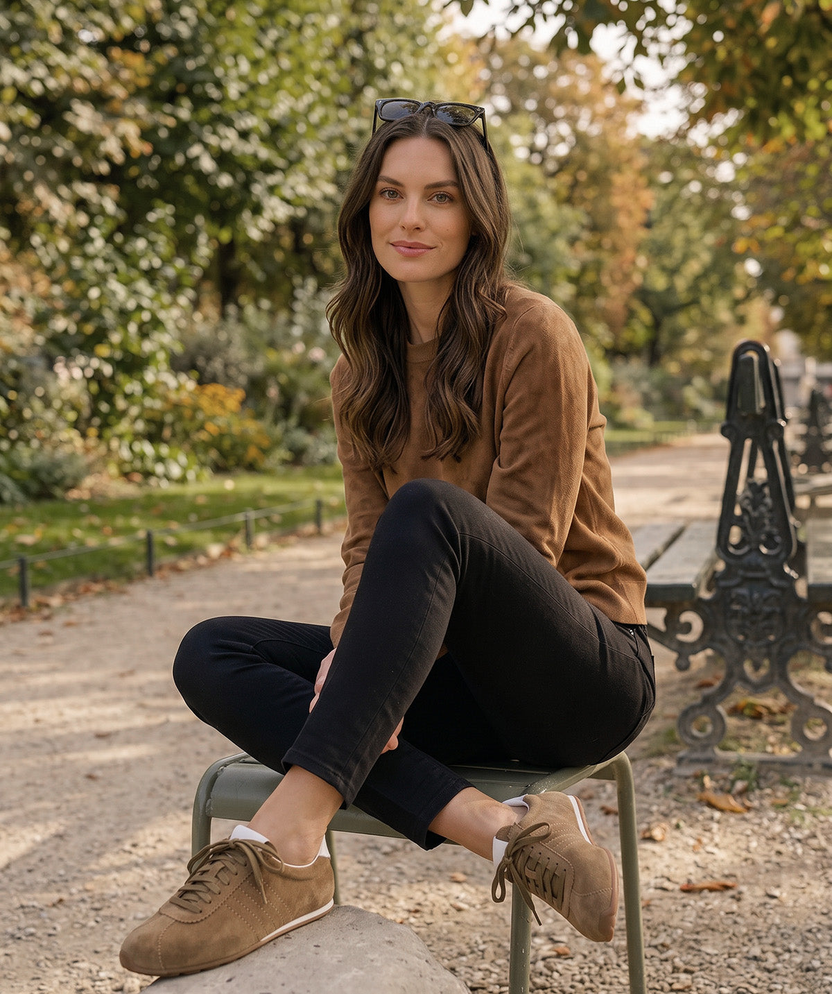 ÉLÉNA Beige Sneakers