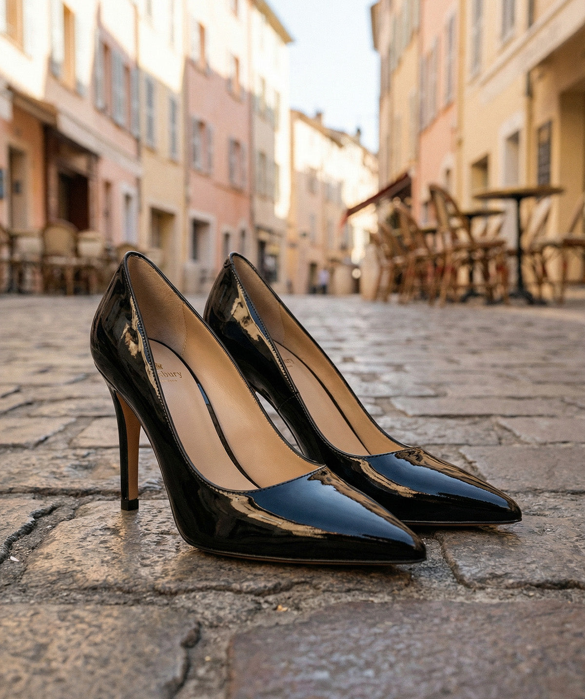 MANON Black Patent Pumps