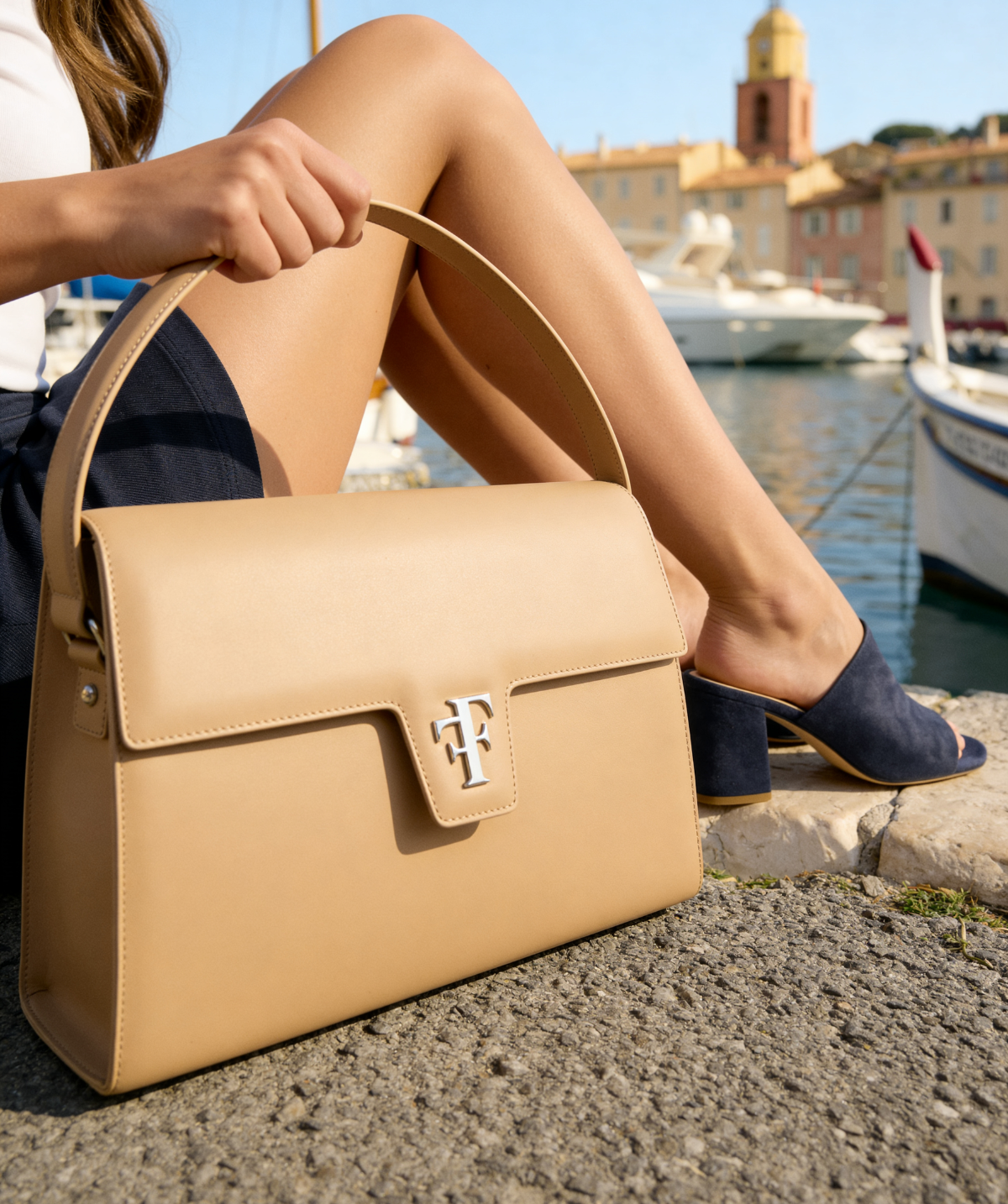 FF35 Beige Silver Bag