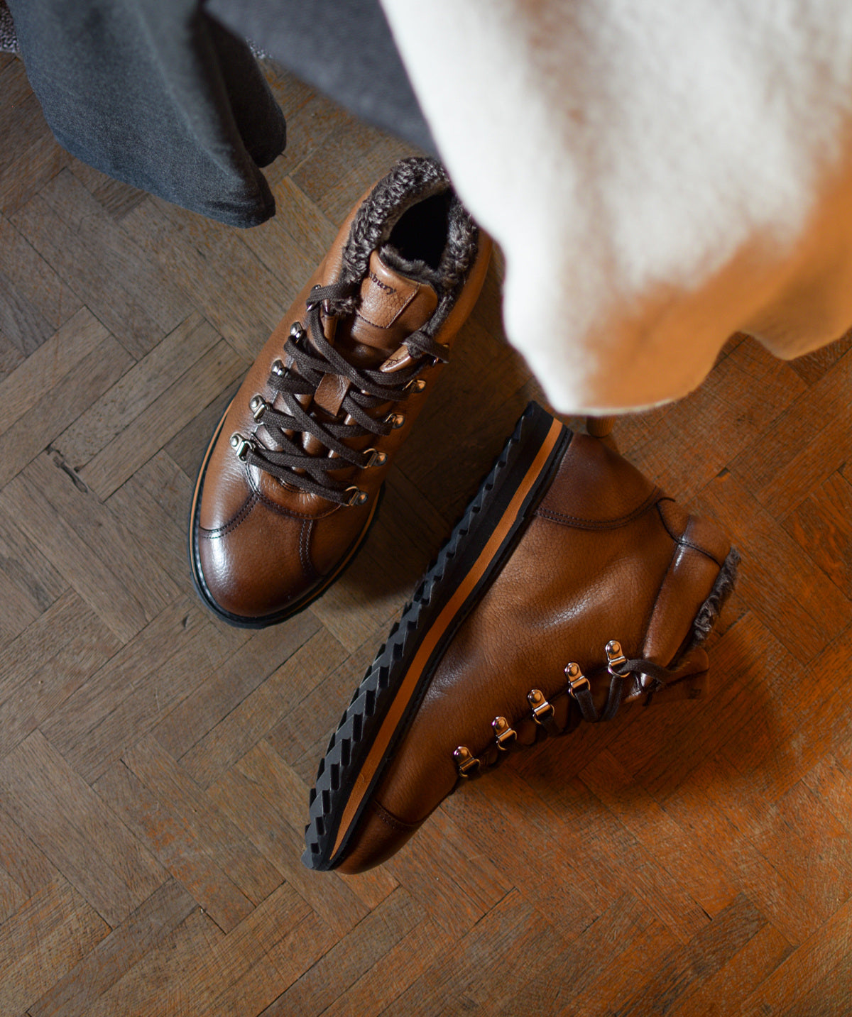 SAMOENS Brown Ankle Boots